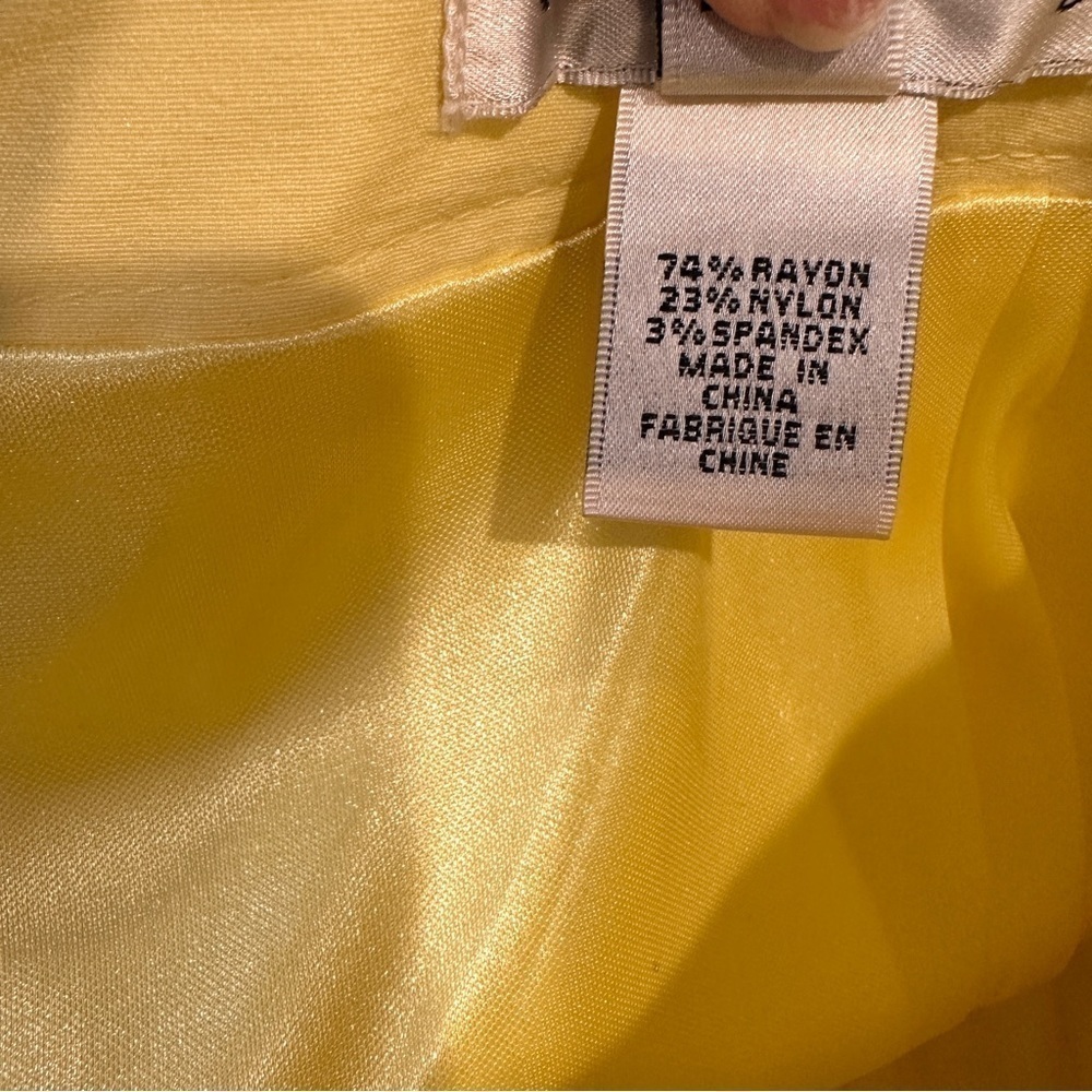  Skort by Sport Haley Butter Yellow with 5 Pockets 8 - Picture 4 of 7